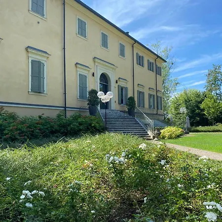 Gli Inferi, Design E Relax Vicino A Ferrari & Cibo *