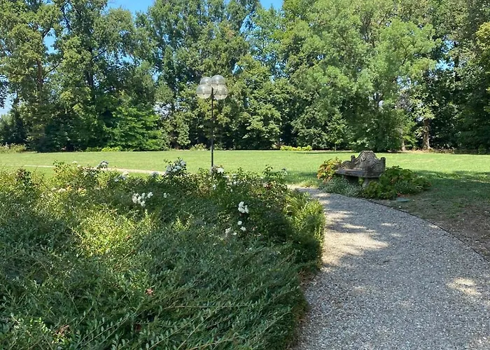 Gli Inferi, Design E Relax Vicino A Ferrari & Cibo *